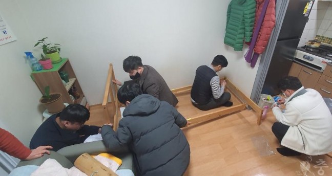 용두동 민관협력네트워크 실무자 협의회, 이웃 침대 설치 봉사