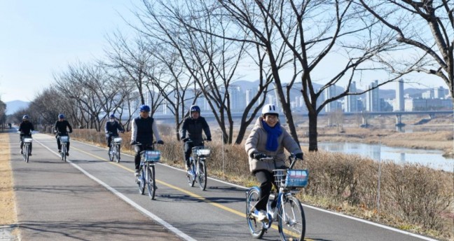 ‘12년 방치, 금강 자전거길 X축 정비’ 공식 제안