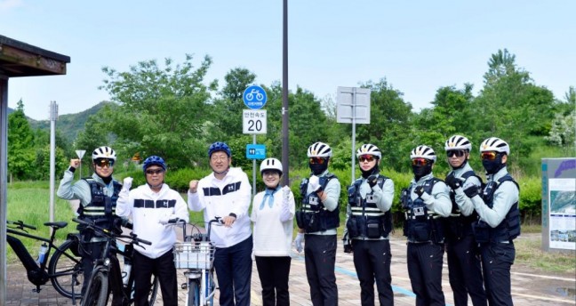 세종시의회, 세종경찰청 자전거순찰대와 합강캠핑장 자전거 순찰