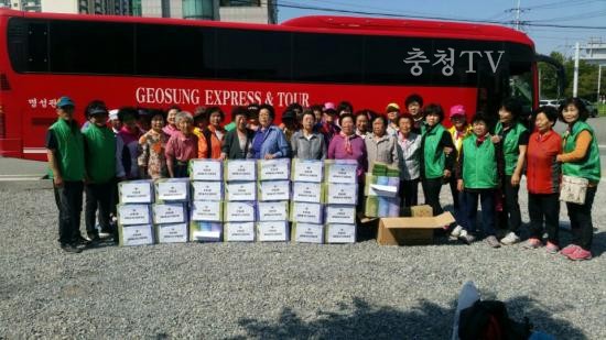온양4동 새마을협의회, 5월 가정의 달「저소득층 독거노인 효도관광」